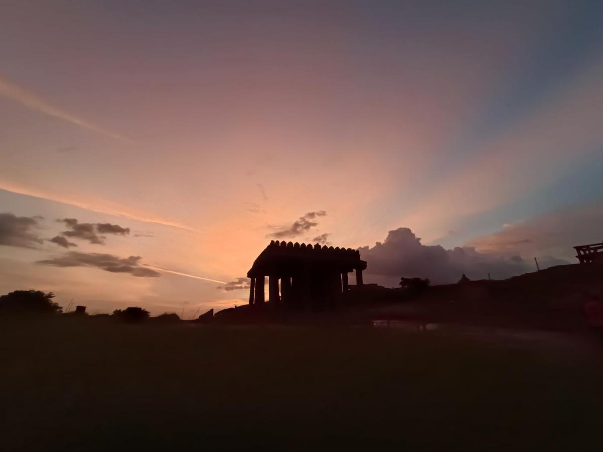 Dream Hampi Villa & Home Stay Ngoại thất bức ảnh