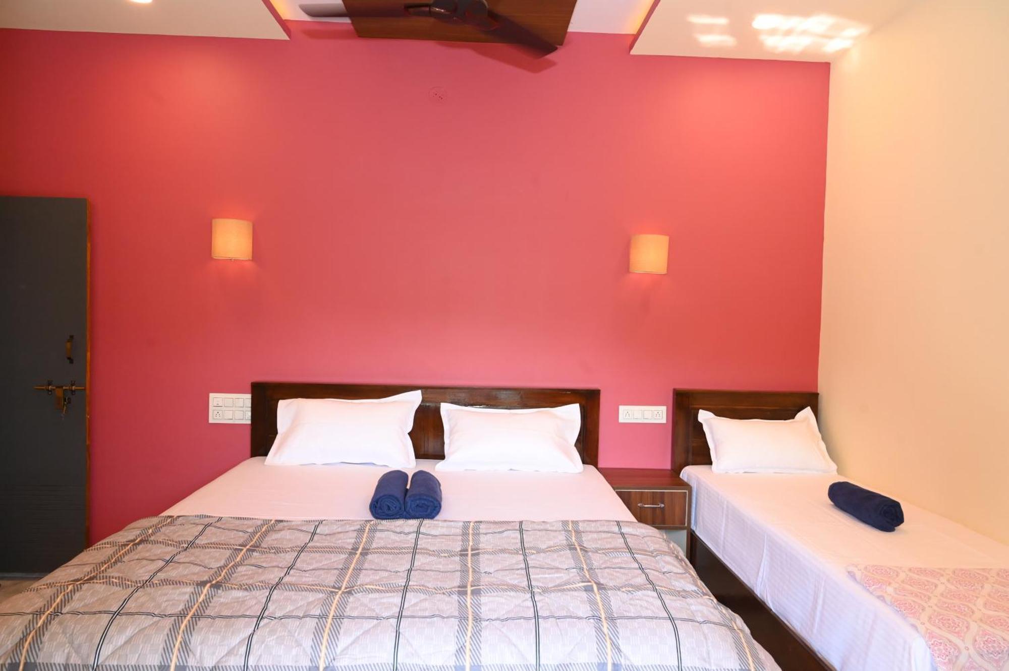 Dream Hampi Villa & Home Stay Ngoại thất bức ảnh
